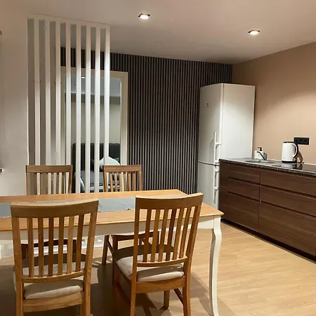 아파트 Two Bedroom / Old Town With Private Terrace