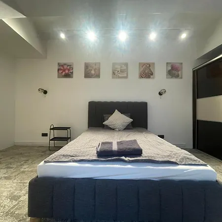 Appartement Unique Flat With A Private Terrace On The Rooftop Riga