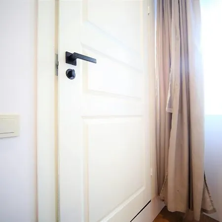 Two Bedroom / Old Town With Private Terrace Apartamento